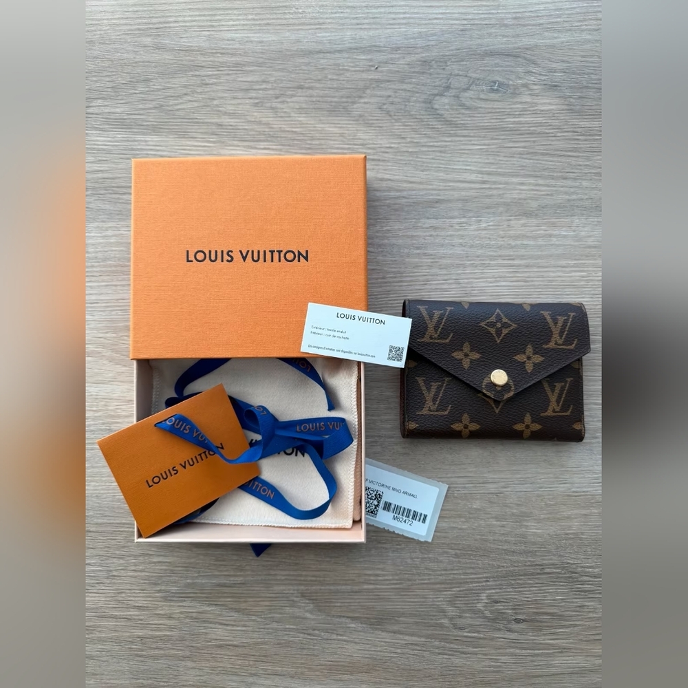 Louis Vuitton Monogram Victorine Wallet Brown